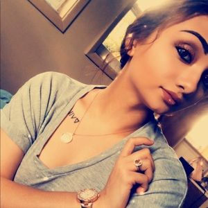 Meet your Posher, Maeghan